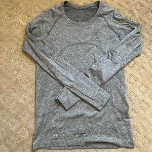 Lululemon grey long sleeve